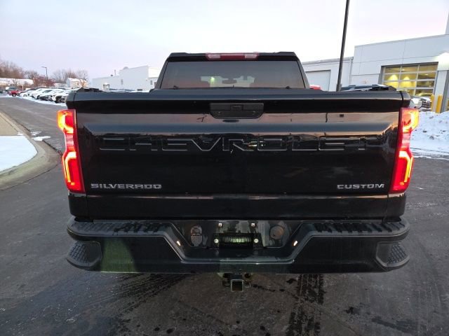 Used 2021 Chevrolet Silverado 1500 Custom image 6