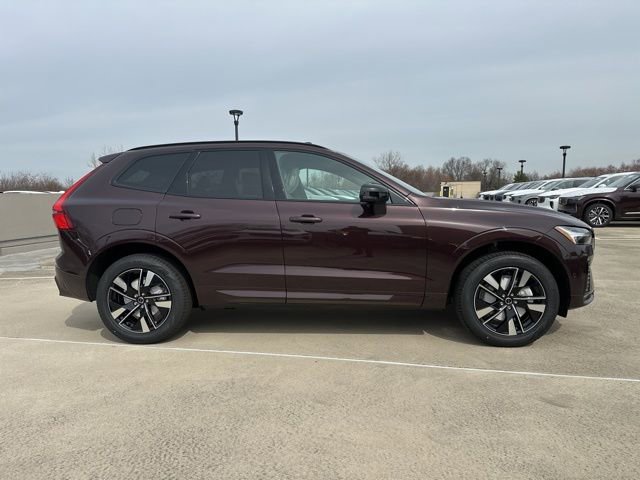 New 2026 Volvo XC60 B5 Plus w/ Climate Package image 8