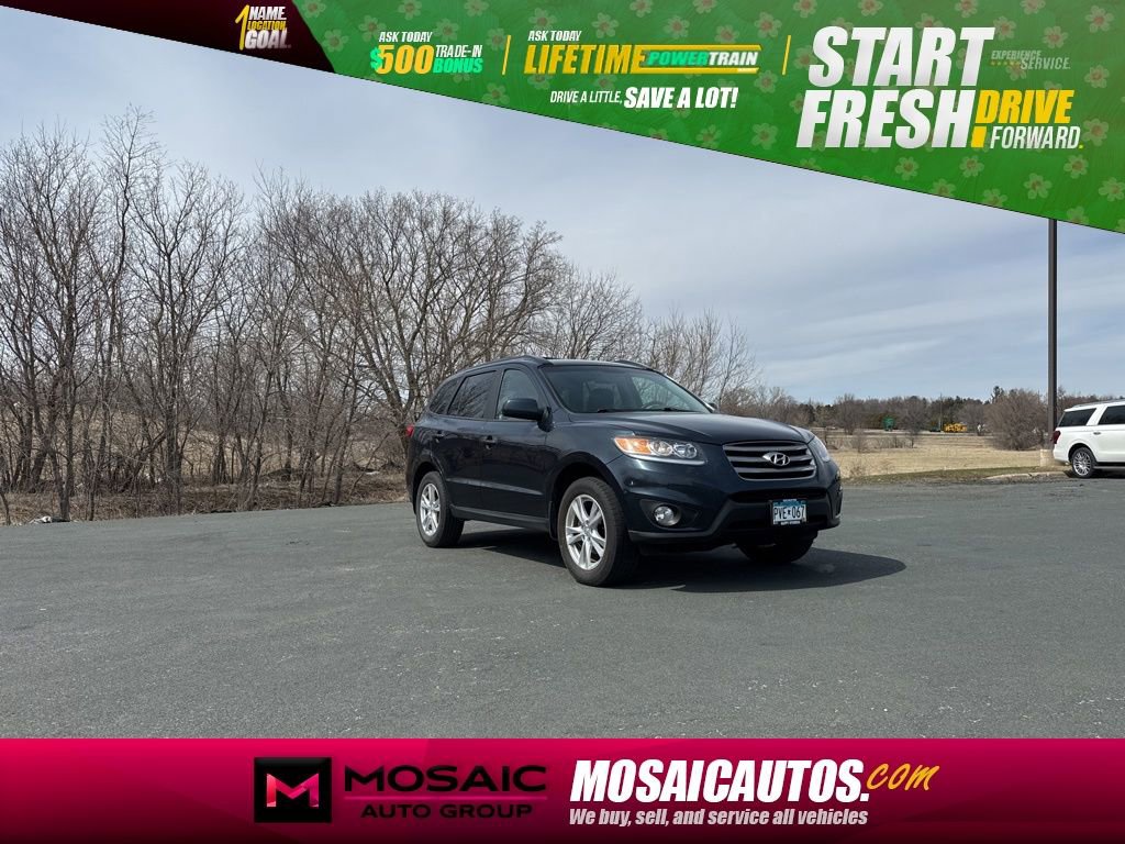 Used 2012 Hyundai Santa Fe SE image 1