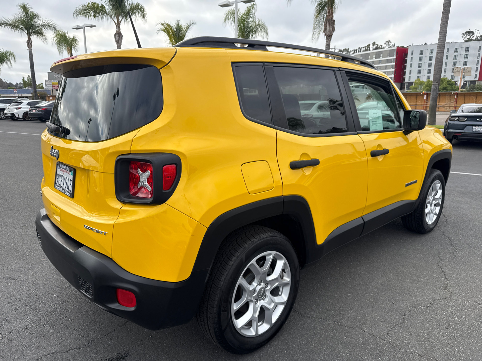 Used 2018 Jeep Renegade Sport w/ Power & Air Group AWD/4WD image 13