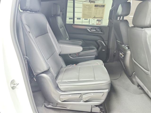 Used 2025 GMC Yukon XL Denali image 41