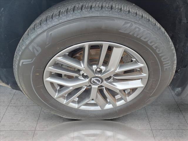 Used 2022 Nissan Rogue S FWD image 13