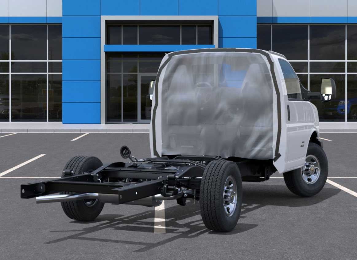 New 2025 Chevrolet Express 3500 w/ Power Convenience Package RWD image 7