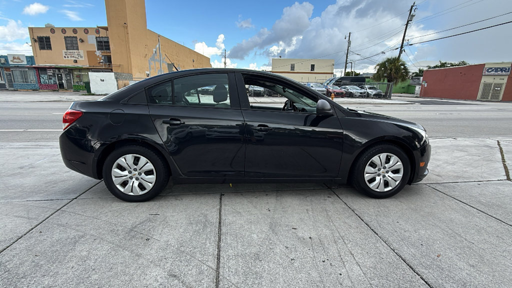 Used 2014 Chevrolet Cruze LS FWD image 14