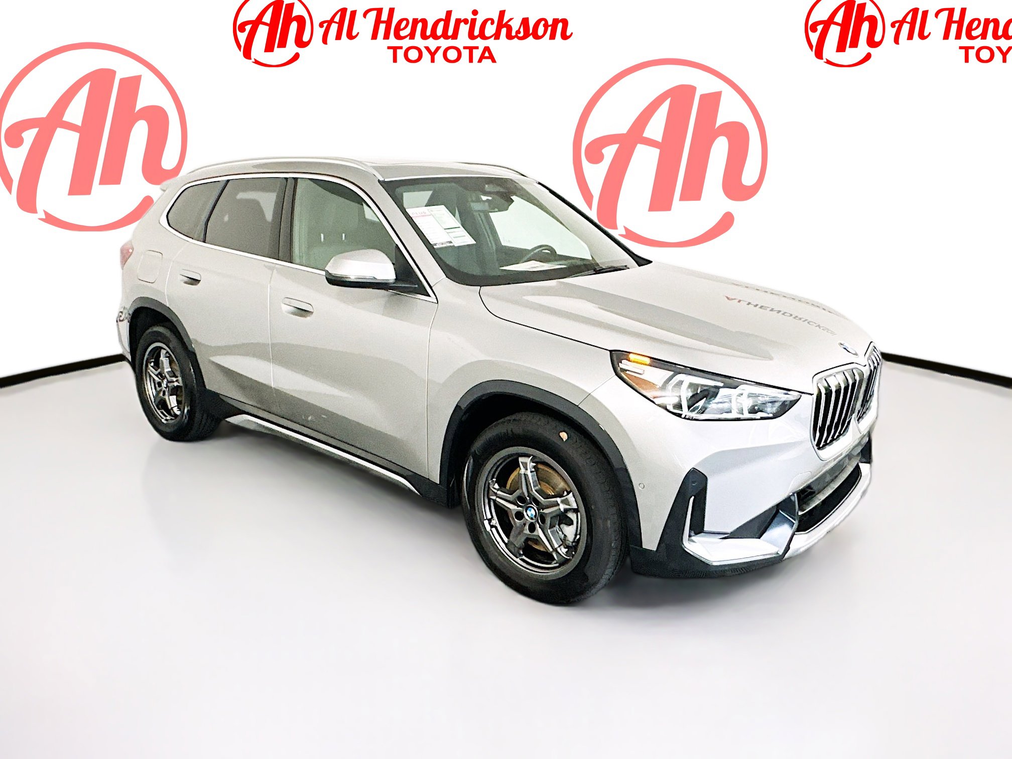 Used 2025 BMW X1 xDrive28i image 1