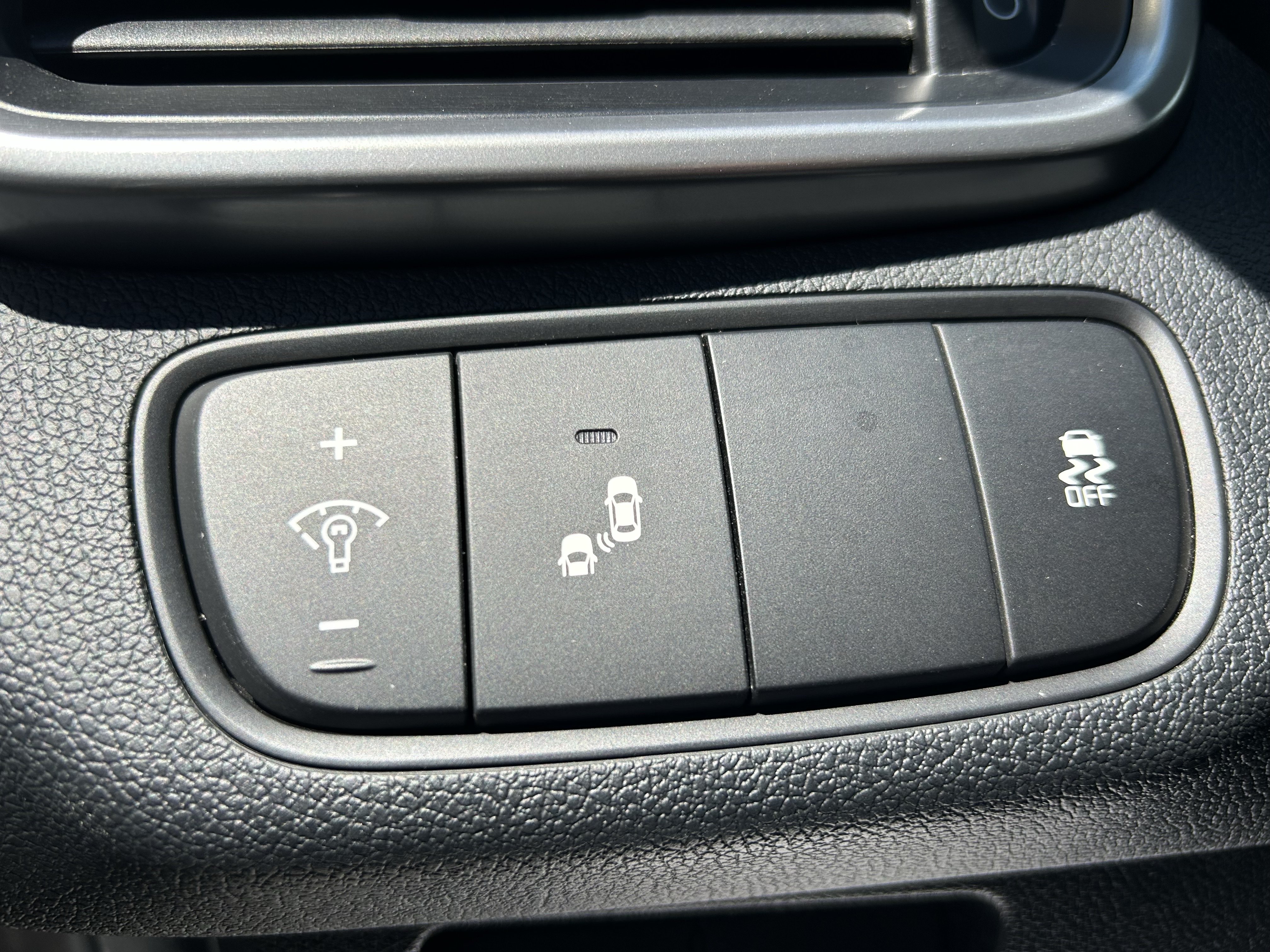 Used 2019 Kia Sorento AWD V6 image 17