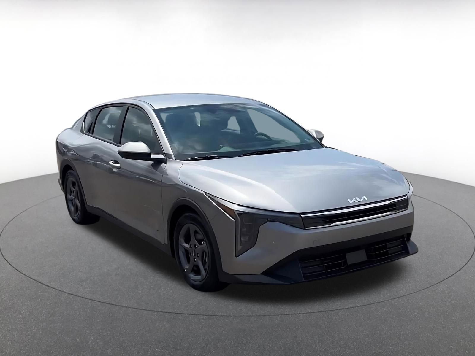 Used 2025 Kia K4 FWD image 3