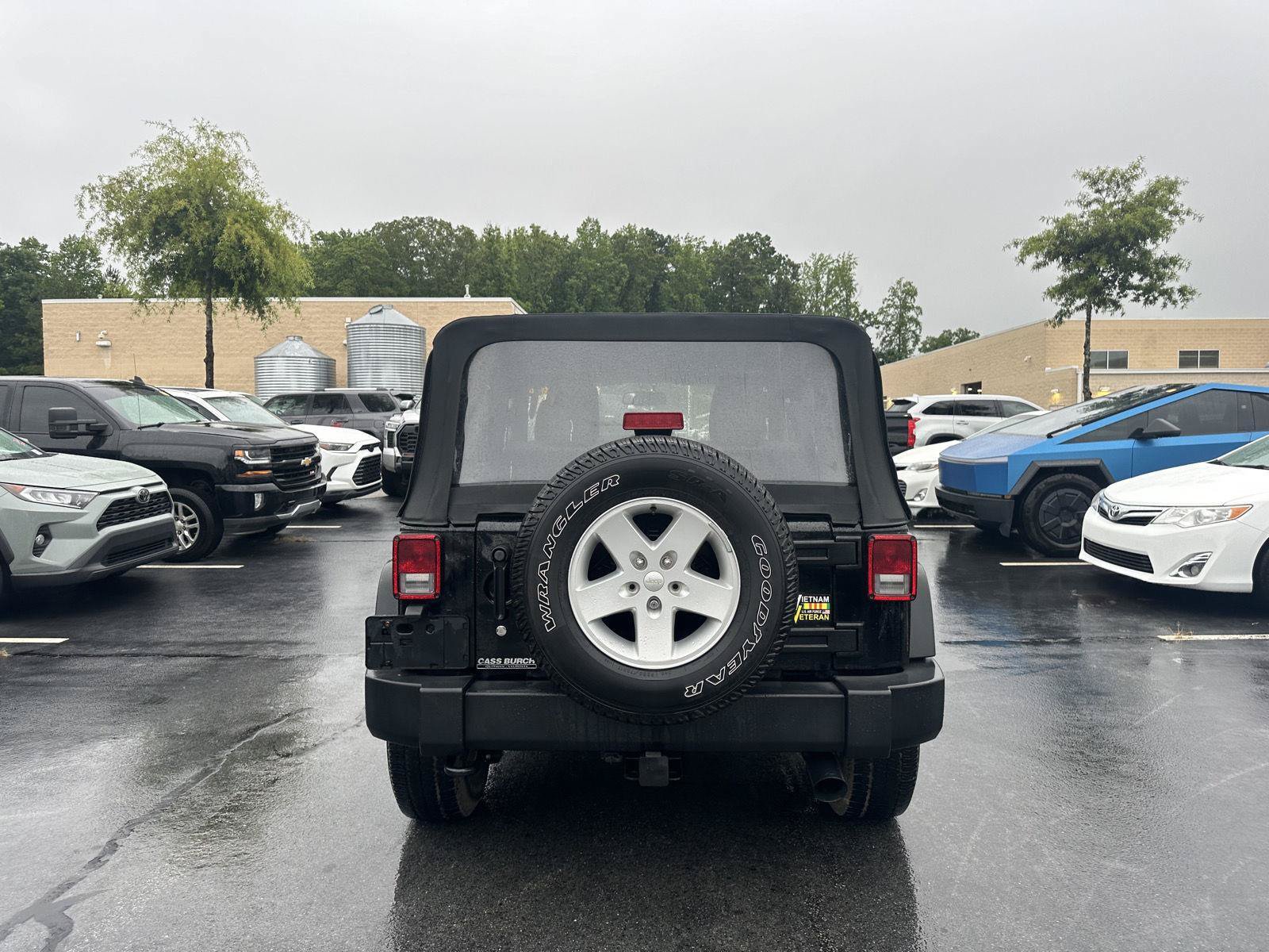 Used 2017 Jeep Wrangler Sport w/ Quick Order Package 24S AWD/4WD image 7