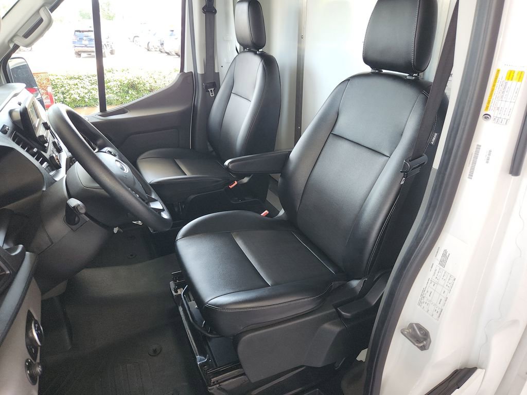 Used 2023 Ford Transit 350 DRW RWD image 12