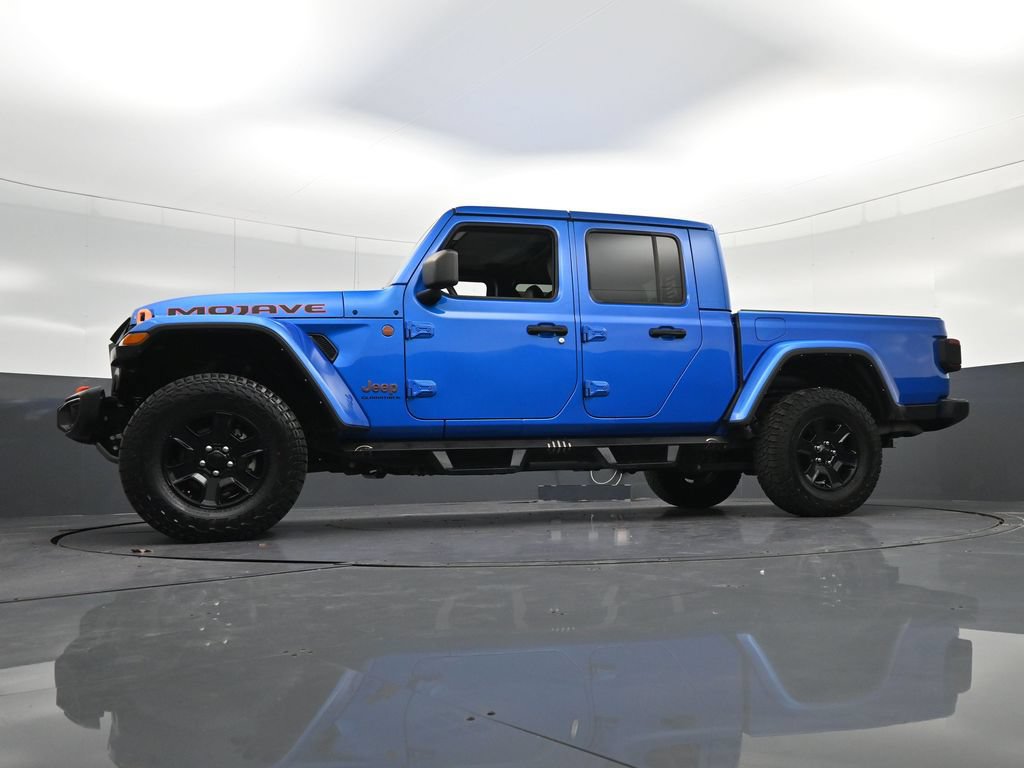 Used 2023 Jeep Gladiator Mojave w/ LED Lighting Group AWD/4WD image 33