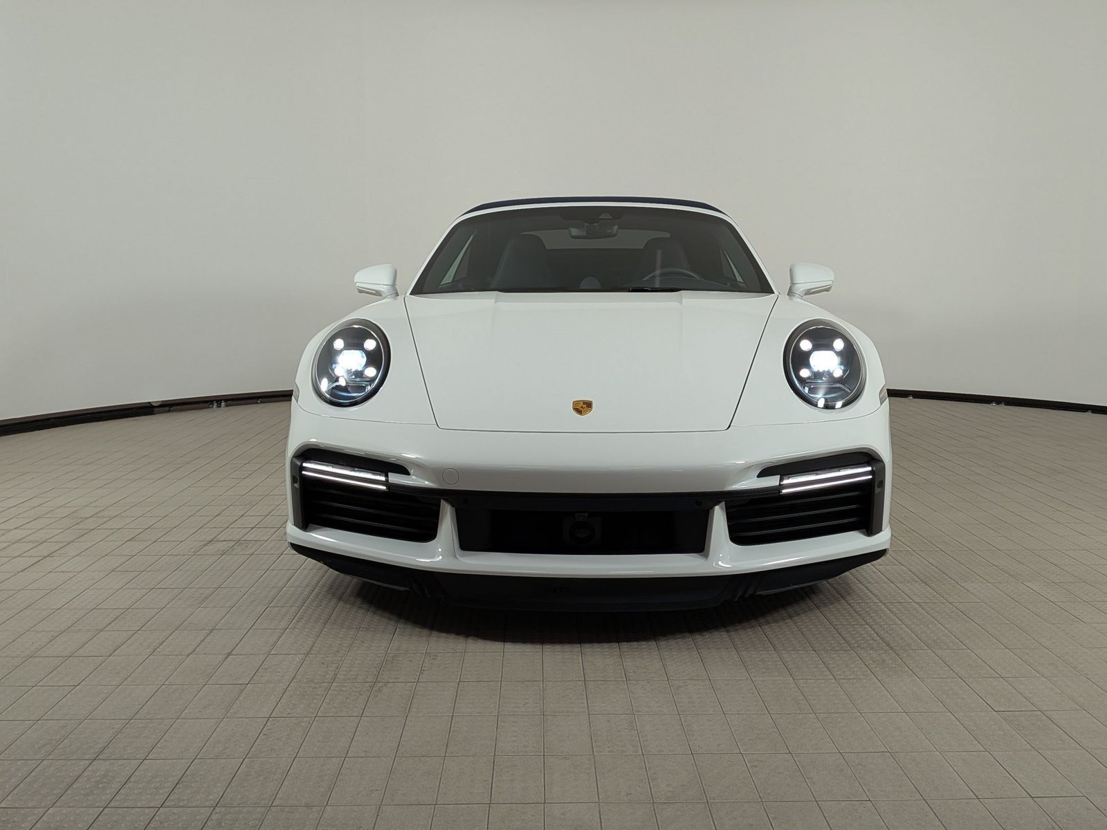 Certified 2024 Porsche 911 Turbo AWD/4WD image 6