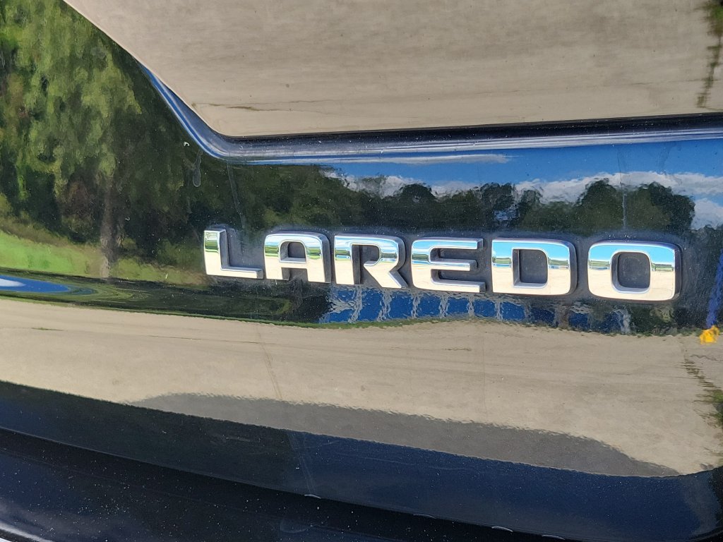 Used 2023 Jeep Grand Cherokee Laredo X AWD/4WD image 6