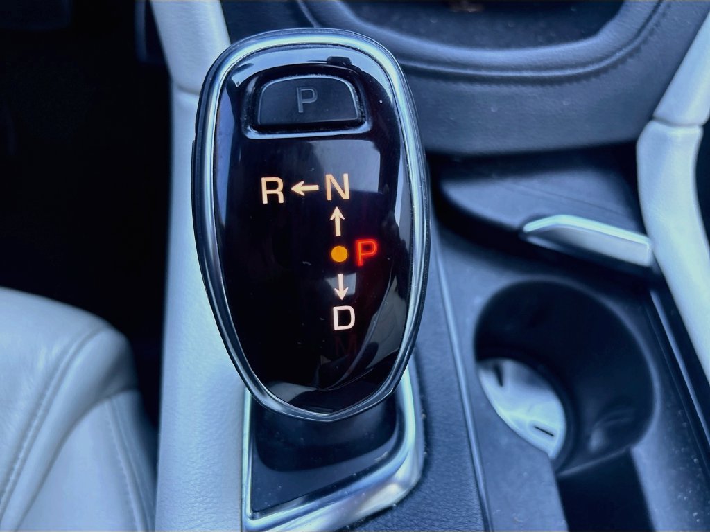 Used 2019 Cadillac XT5 Luxury w/ Sport Package FWD image 17