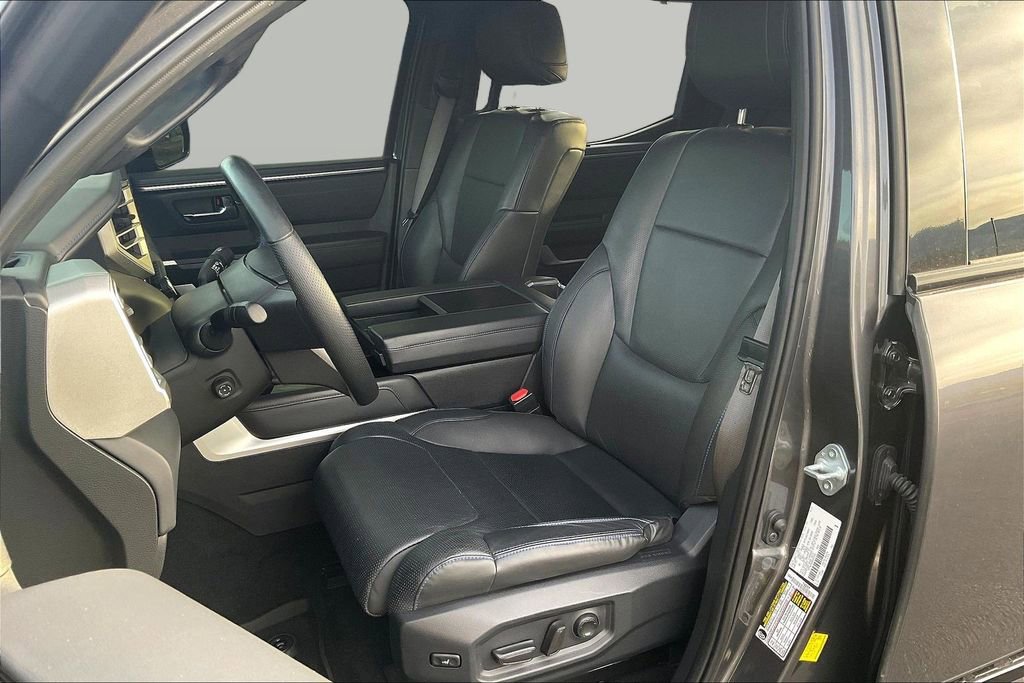 Used 2022 Toyota Tundra Platinum image 21