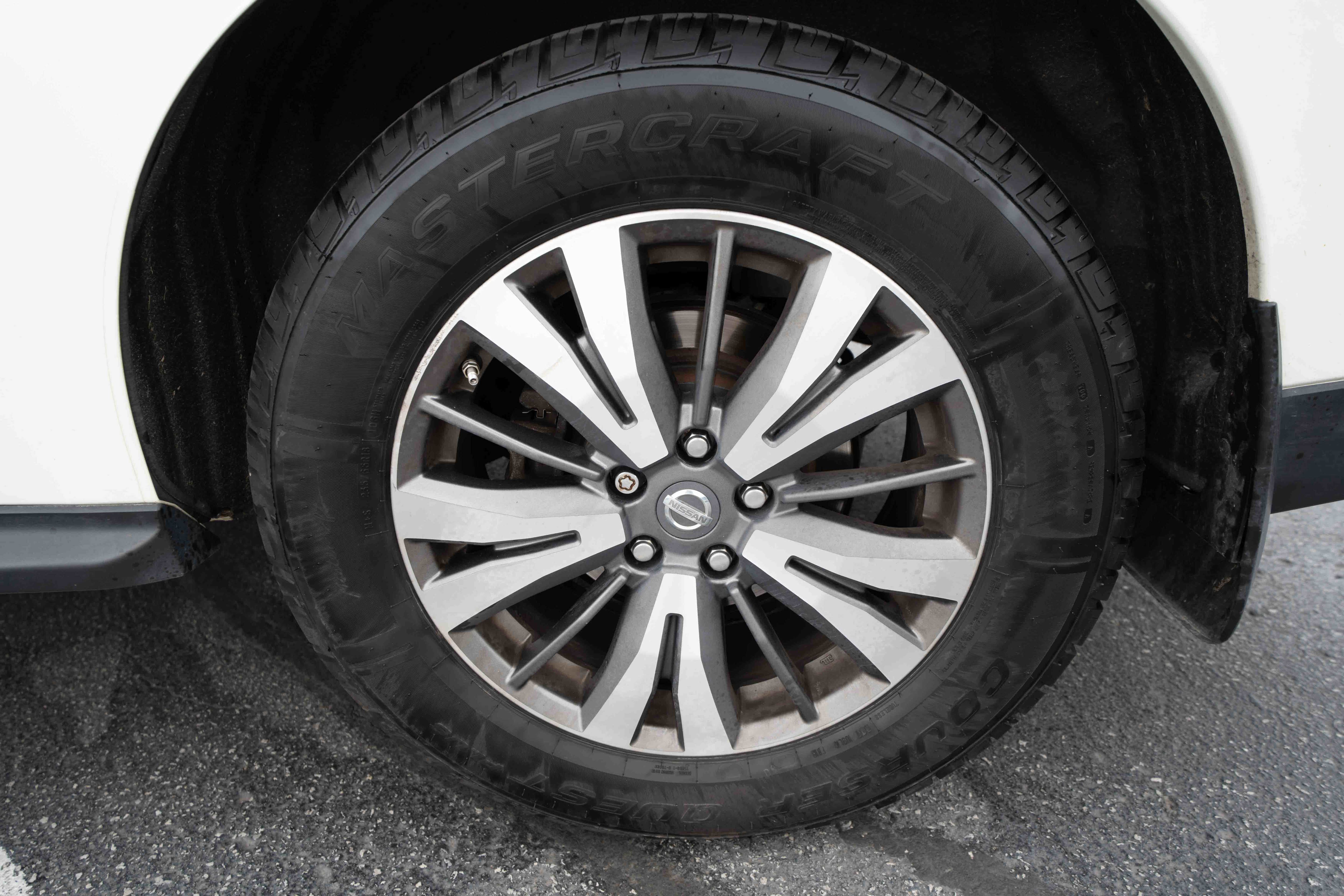 Used 2017 Nissan Pathfinder SL w/ SL Premium Package AWD/4WD image 30