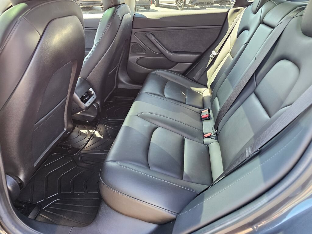 Used 2019 Tesla Model 3 RWD image 16