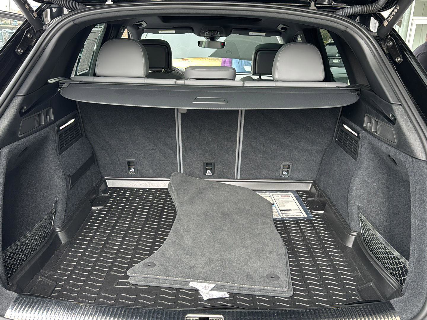 Used 2022 Audi SQ5 Premium Plus image 29