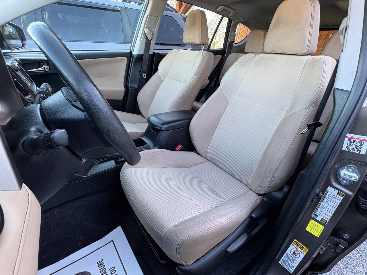 Used 2015 Toyota RAV4 XLE image 21