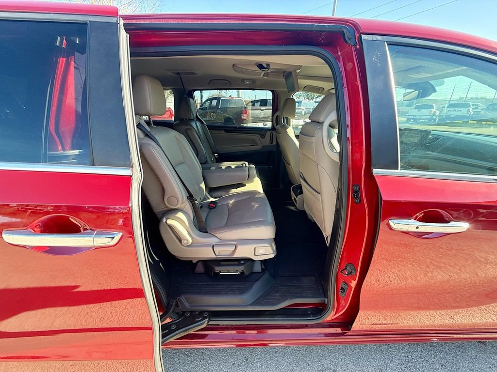 Used 2023 Honda Odyssey Touring image 30