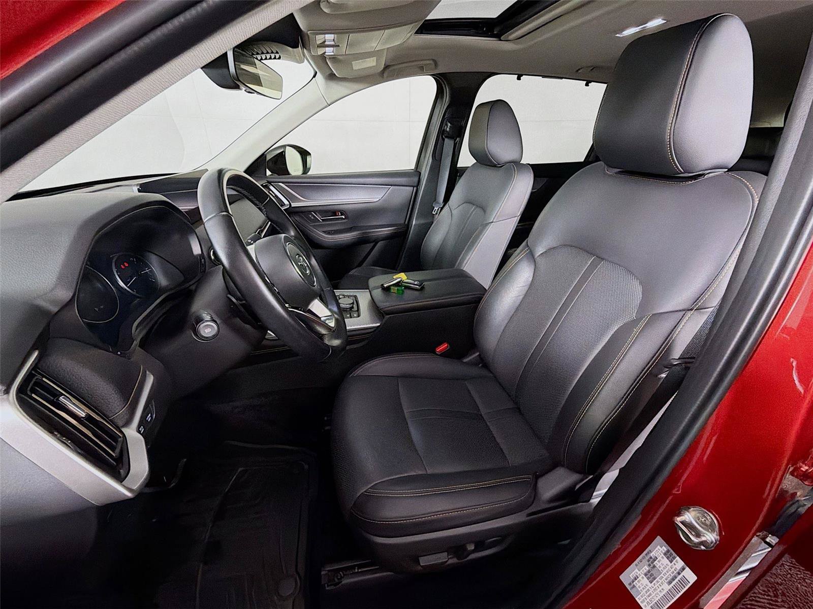 Used 2025 MAZDA CX-70 3.3 Turbo w/ Preferred Package AWD/4WD image 2