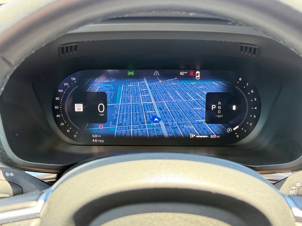 Used 2025 Volvo XC60 B5 Core AWD/4WD image 32