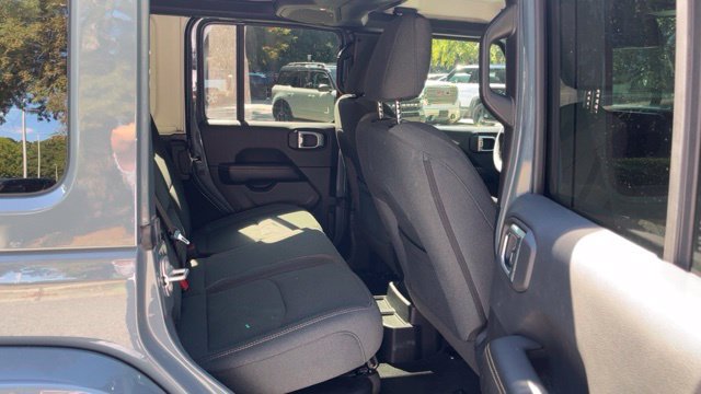 Used 2024 Jeep Wrangler Unlimited Sahara w/ Safety Group AWD/4WD image 13