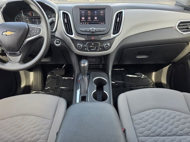 Used 2021 Chevrolet Equinox LS image 16