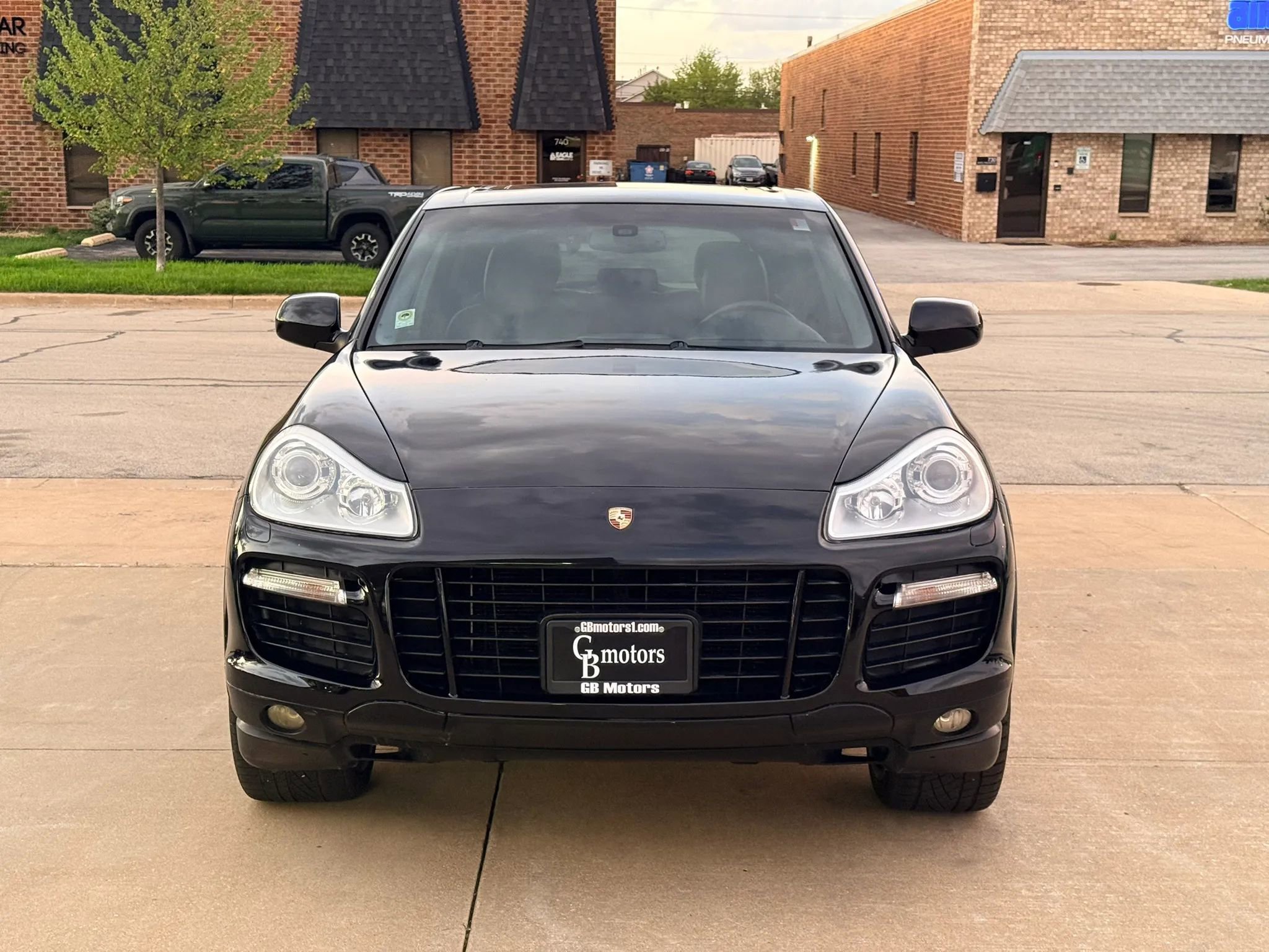 Used 2010 Porsche Cayenne GTS AWD/4WD image 2