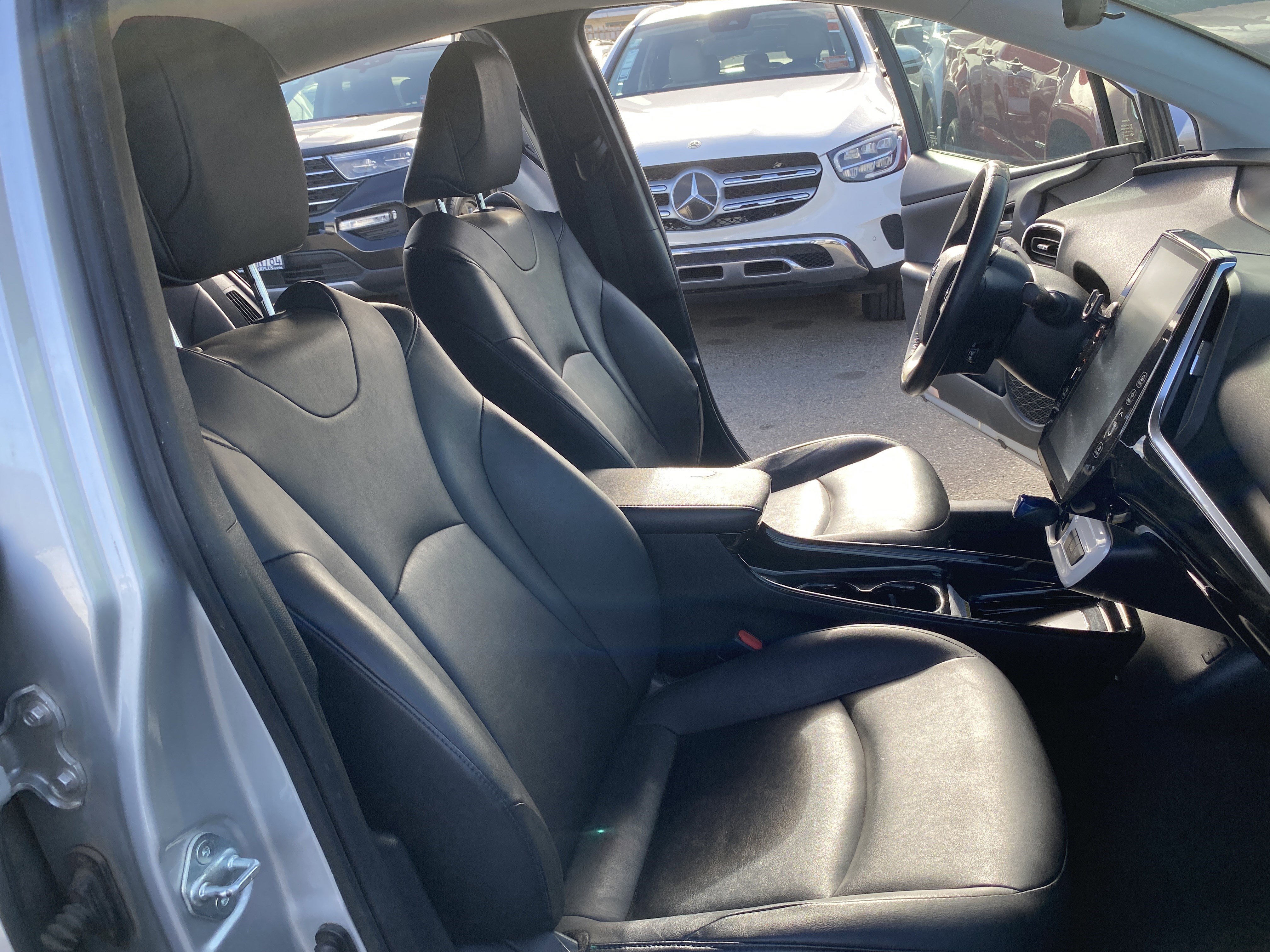 Used 2017 Toyota Prius Prime Premium w/ Carpet Mat Package image 24