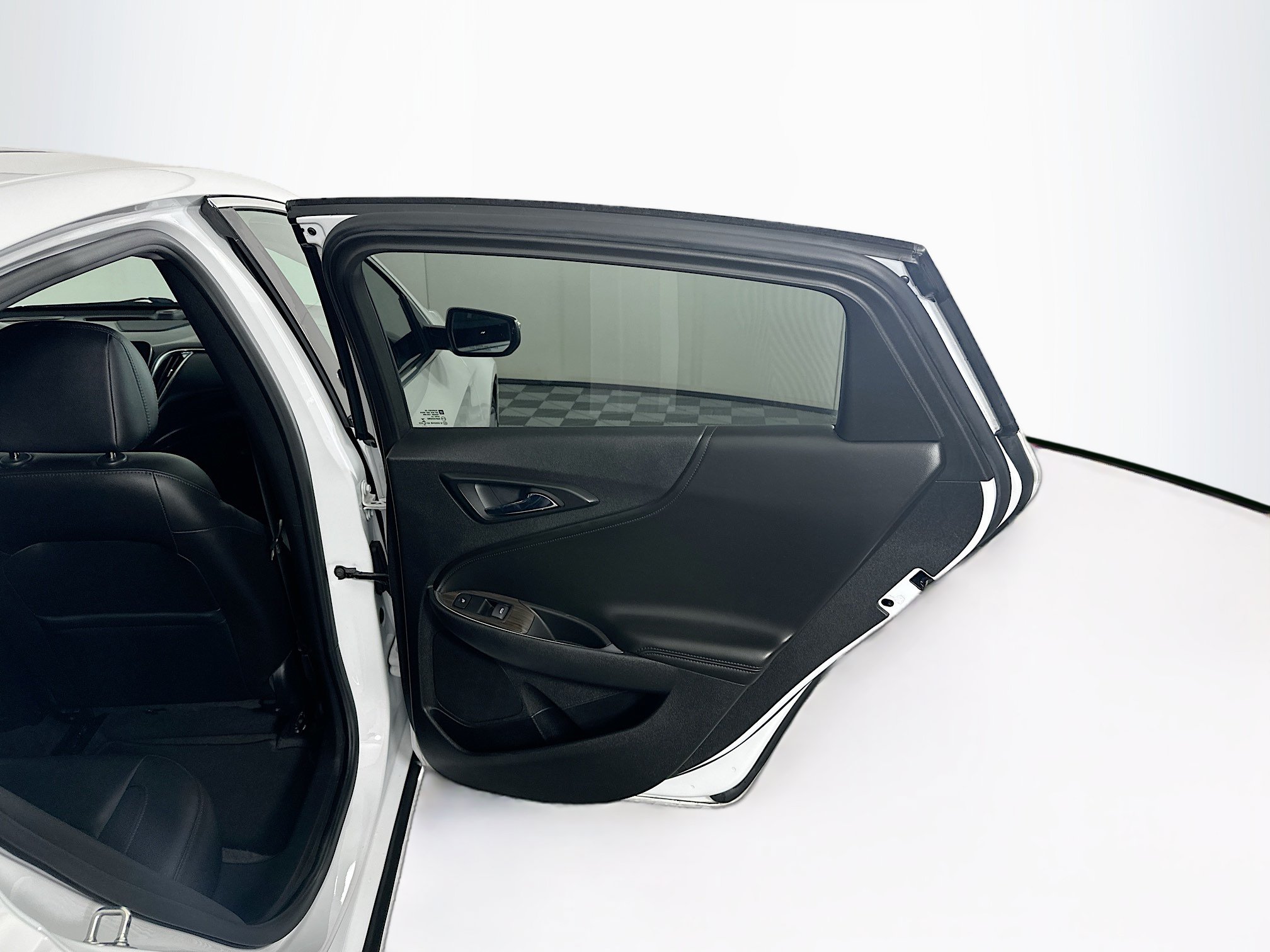 Used 2020 Chevrolet Malibu Premier FWD image 31