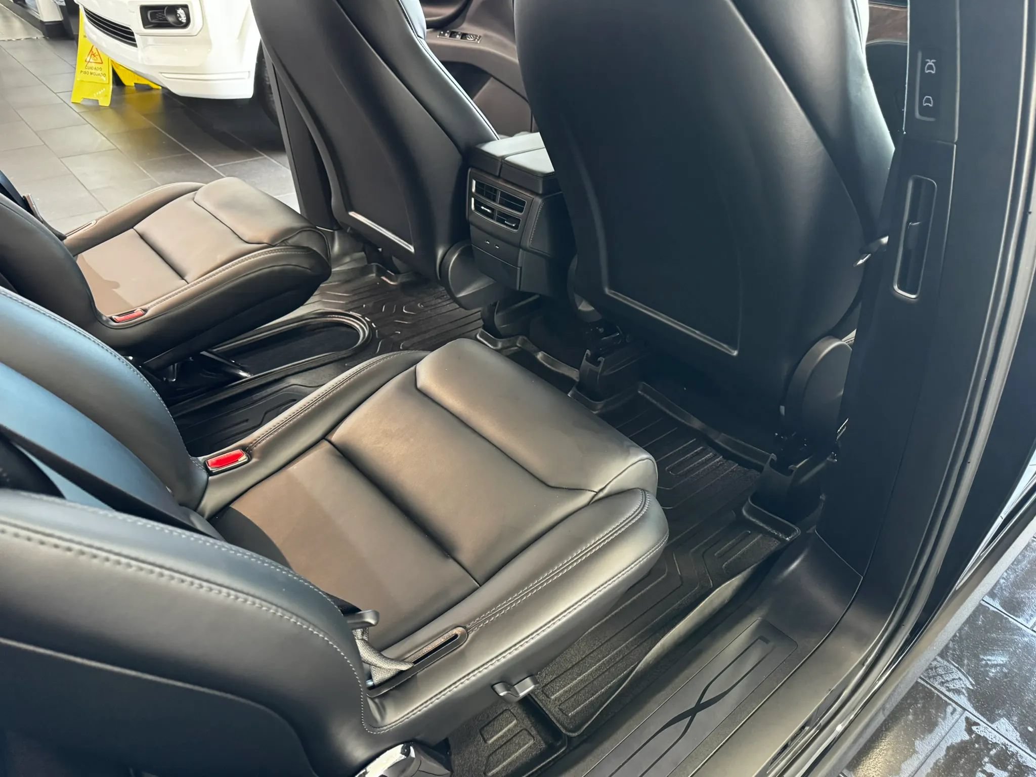 Used 2020 Tesla Model X AWD/4WD image 16