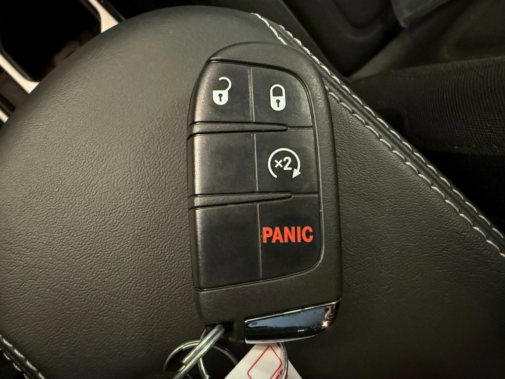 Used 2022 Jeep Renegade Latitude w/ Convenience Group image 16