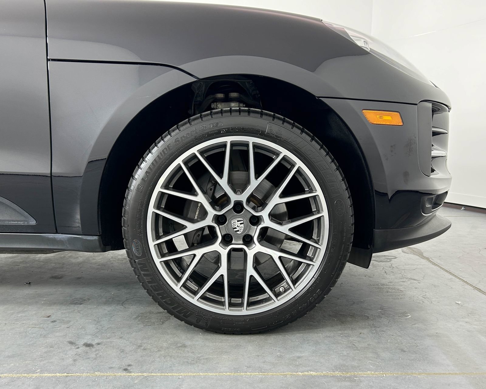 Used 2020 Porsche Macan image 11