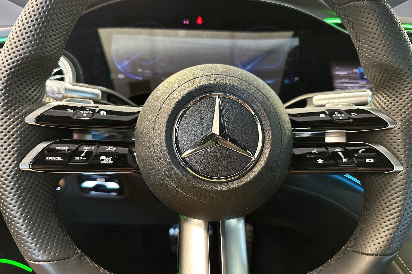 Used 2022 Mercedes-Benz EQS 580 4MATIC Sedan image 21