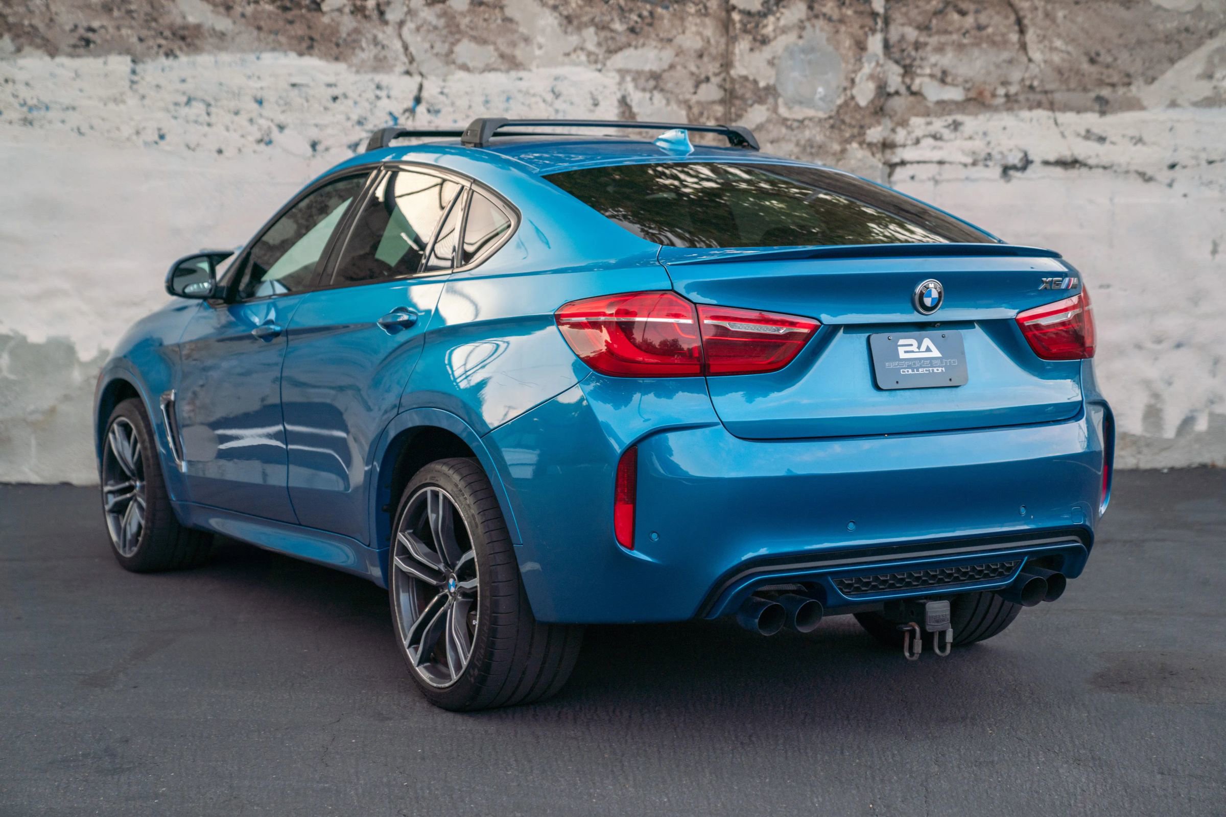 Used 2016 BMW X6 M image 12