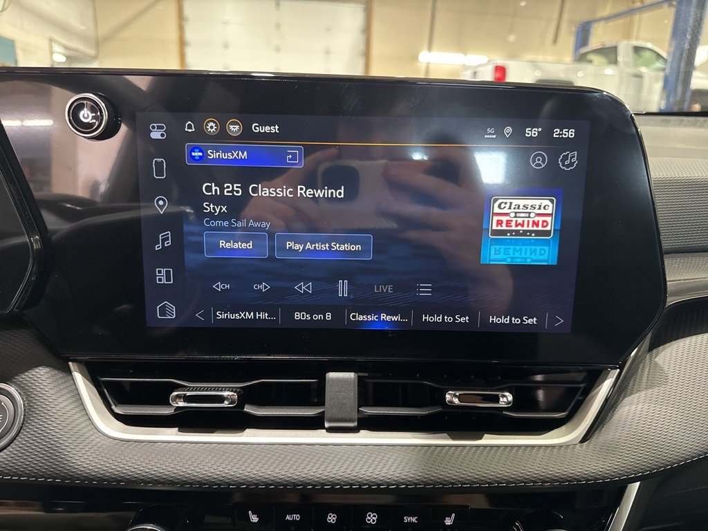 New 2026 Chevrolet Equinox LT w/ Convenience Package II image 30