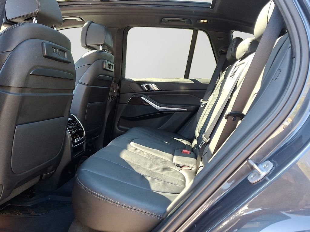 Used 2020 BMW X5 xDrive40i w/ Premium Package AWD/4WD image 8