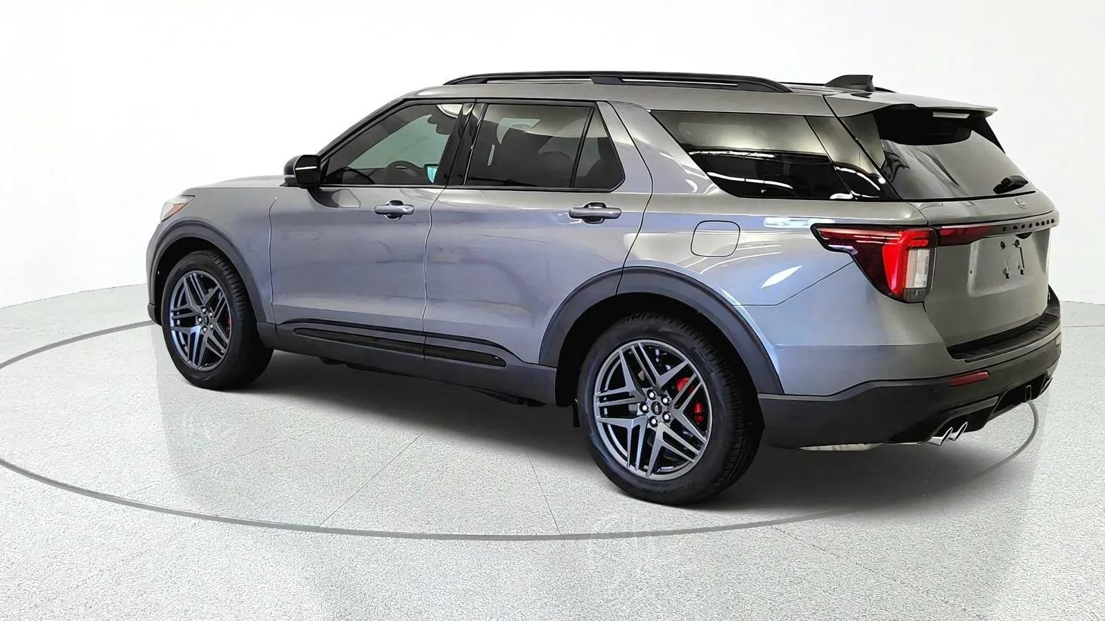 Used 2025 Ford Explorer ST w/ Sun And Sound Package RWD image 6