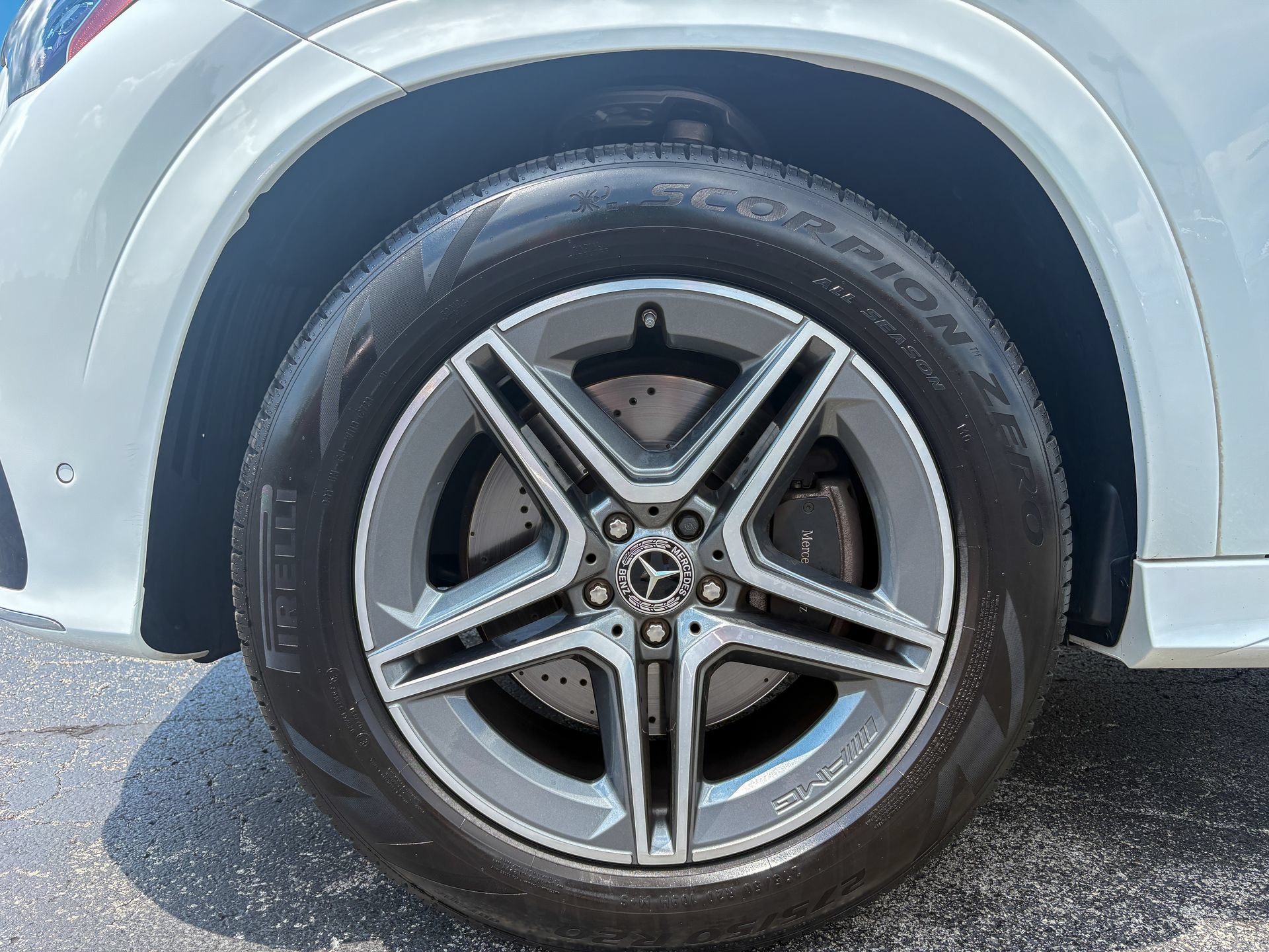 Used 2024 Mercedes-Benz GLE 350 4MATIC image 35