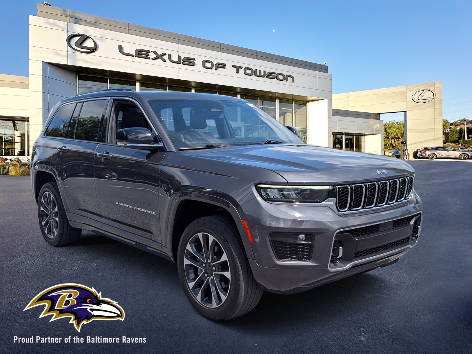 Used 2022 Jeep Grand Cherokee Overland w/ Luxury Tech Group IV AWD/4WD video 1