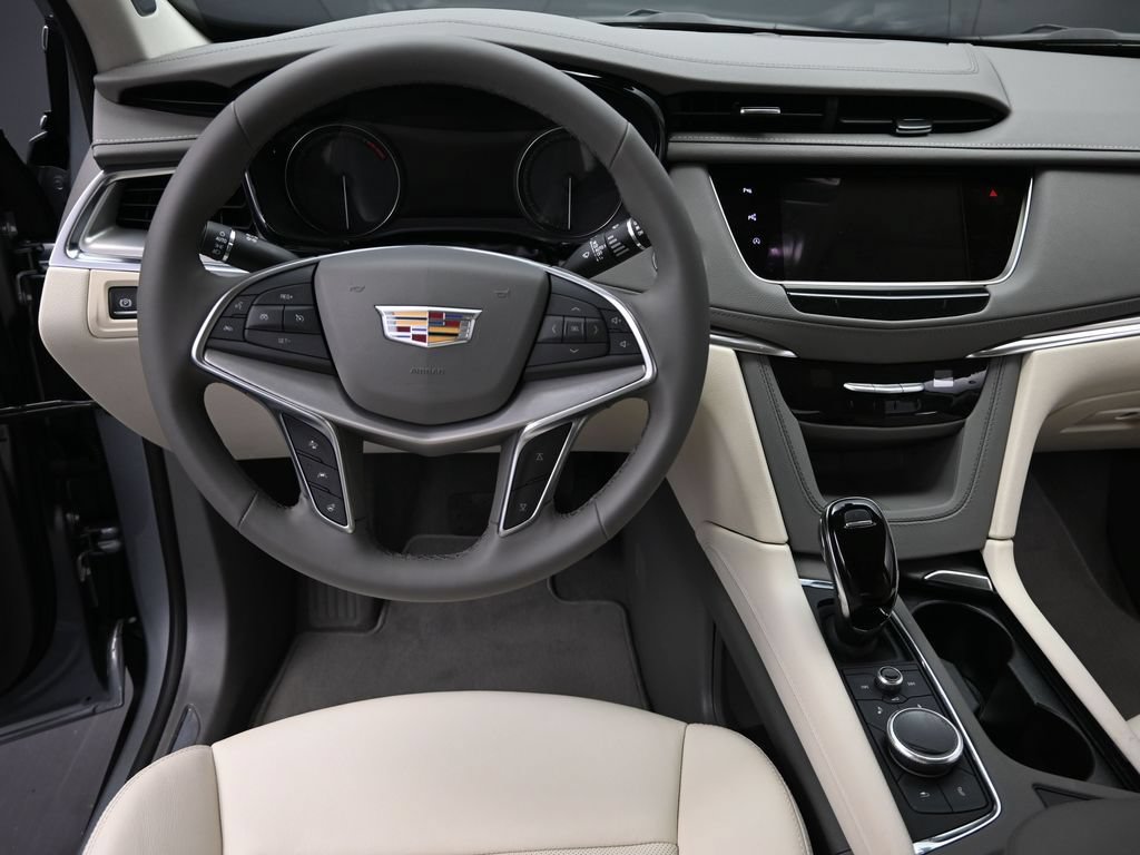 New 2026 Cadillac XT5 Premium Luxury w/ Driver Assist Package FWD image 11