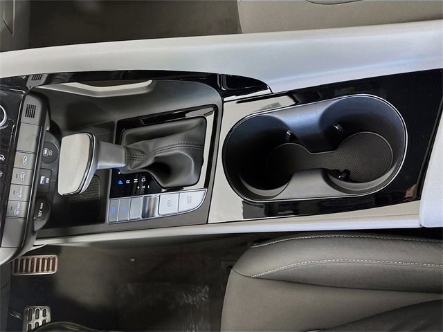 New 2025 Hyundai Elantra SEL image 18