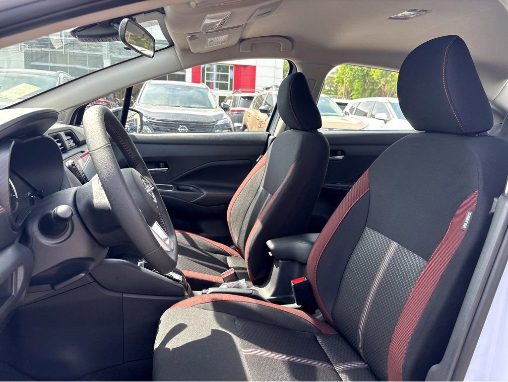 New 2025 Nissan Versa SR w/ Trunk Package FWD image 18
