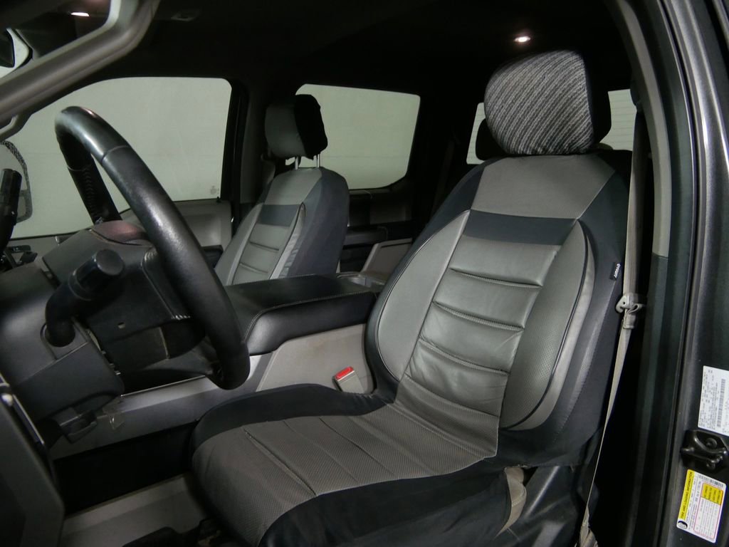 Used 2018 Ford F150 XLT w/ Equipment Group 302A Luxury image 11