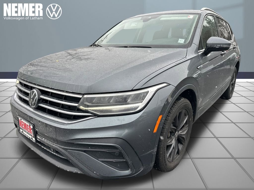 Certified 2024 Volkswagen Tiguan SE