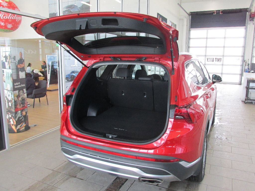 Used 2022 Hyundai Santa Fe SEL w/ Cargo Package image 30