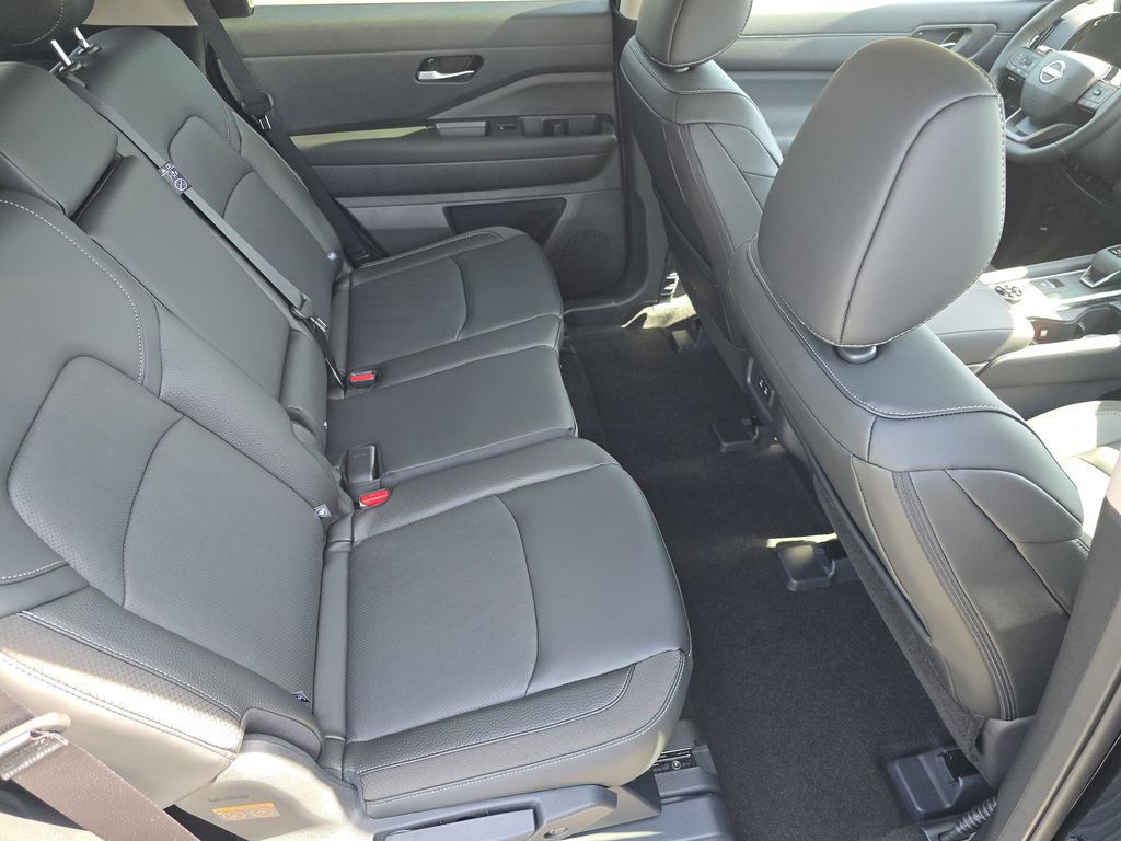 New 2026 Nissan Pathfinder SL AWD/4WD image 21