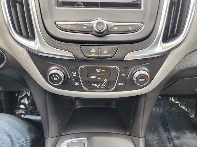 Used 2023 Chevrolet Equinox LS image 25