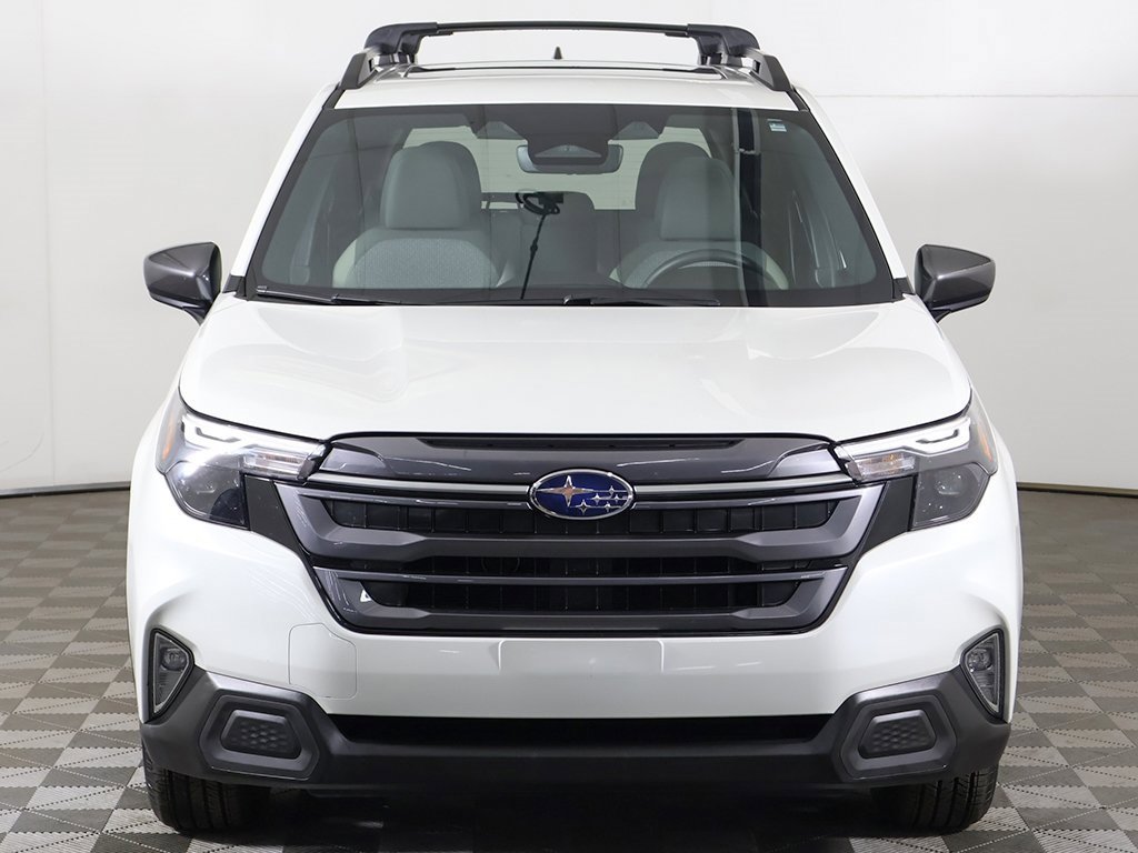 Used 2025 Subaru Forester Premium image 11