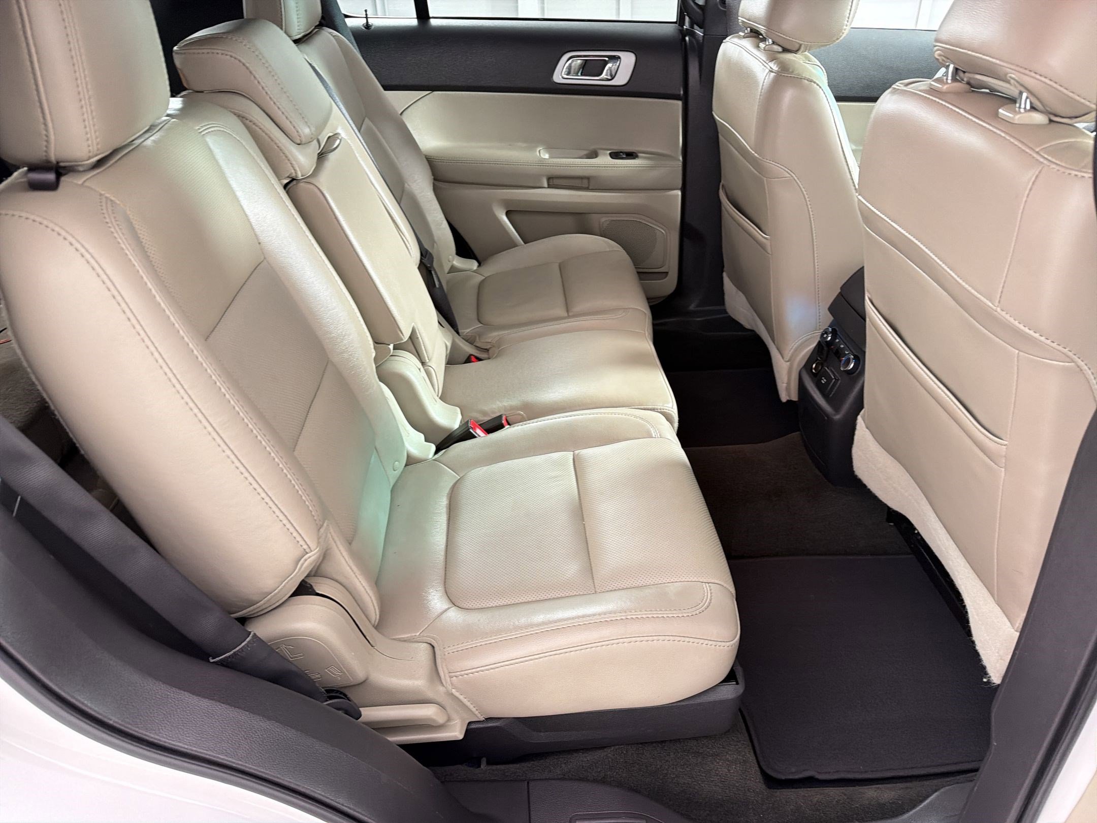 Used 2014 Ford Explorer Limited w/ Equipment Group 301A image 28